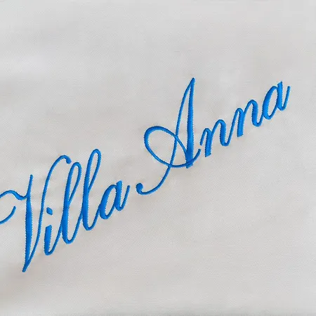Anna 3*